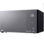 ميكروويف مع شواية من إل جي - سعة 42 لتر- قدرة 1200 واط - اسود- موديل MS4295D